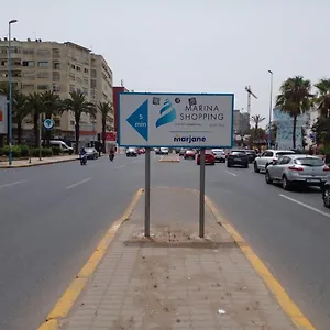 https://champs-elysee.hotels-casablanca.net